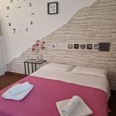 A Casa Di Delia - Stazione Fidene Lägenhet Rom Exteriör bild